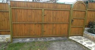Купить распашные ворота деревянные Советская Гавань, цена от 2788 руб.